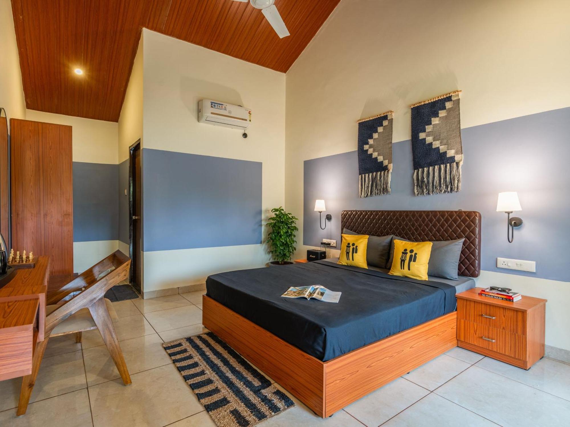 The Hosteller Lonavala, City Centre Exterior foto